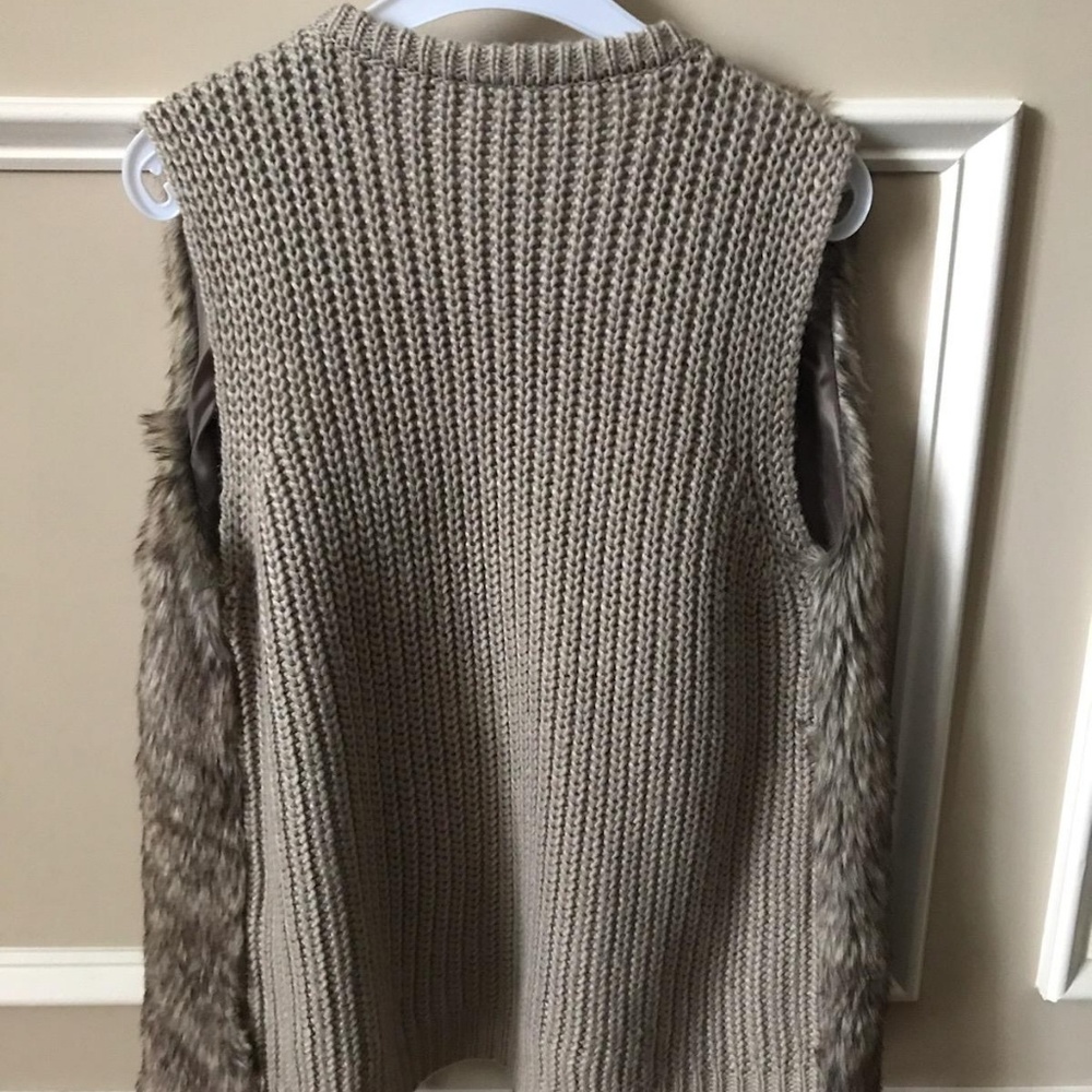 Vest - Picture 3 of 3